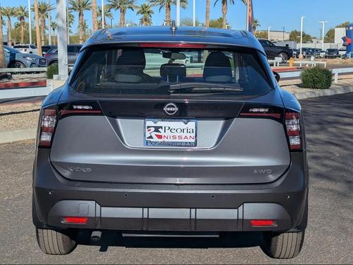 2025 Nissan Kicks S