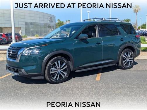2023 Nissan Pathfinder Platinum FWD