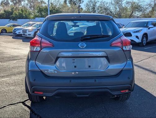 2020 Nissan Kicks S