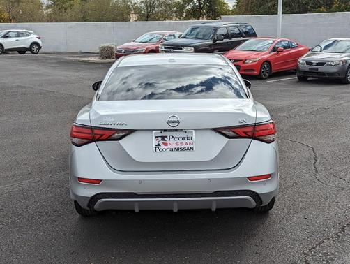 Photo 4 of 29 of 2020 Nissan Sentra SV