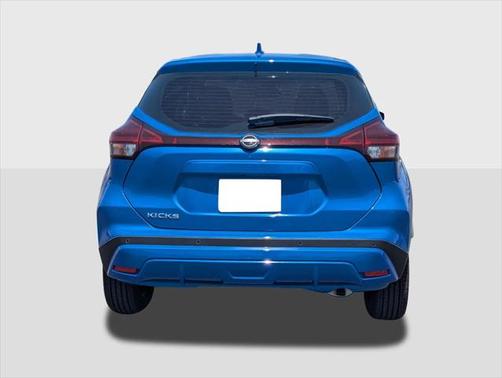 2025 Nissan Kicks S