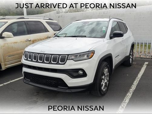 2022 Jeep Compass Latitude Lux