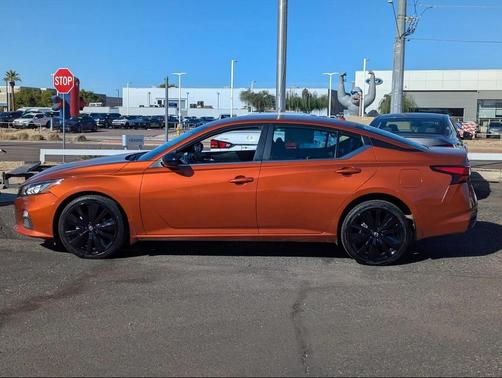 2022 Nissan Altima SR Intelligent AWD
