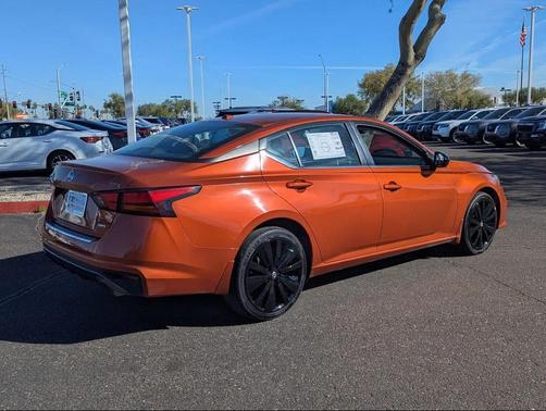 2022 Nissan Altima SR Intelligent AWD