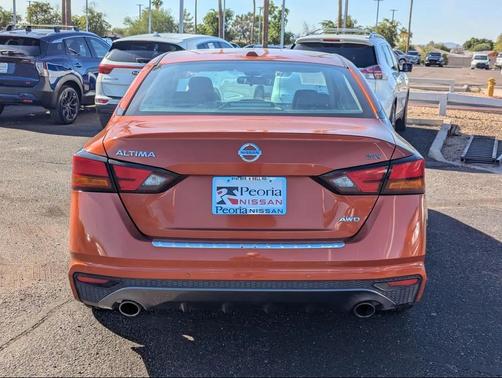 2022 Nissan Altima SR Intelligent AWD