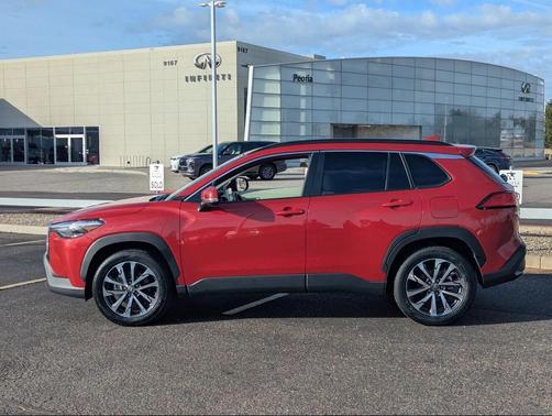 2022 Toyota Corolla Cross XLE