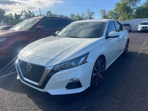 2019 Nissan Altima 2.5 Platinum