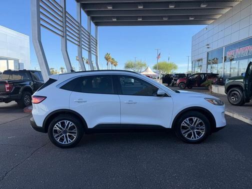 2021 Ford Escape SEL