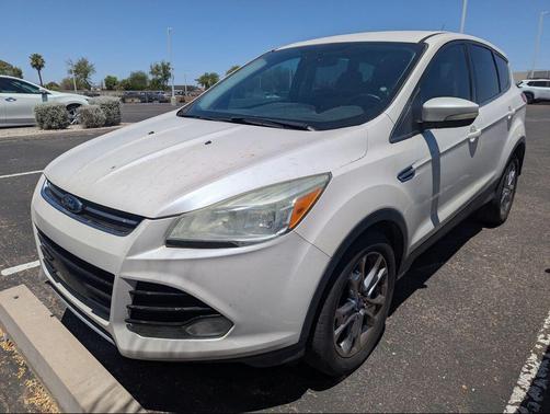 White Platinum 2013 Ford Escape SEL