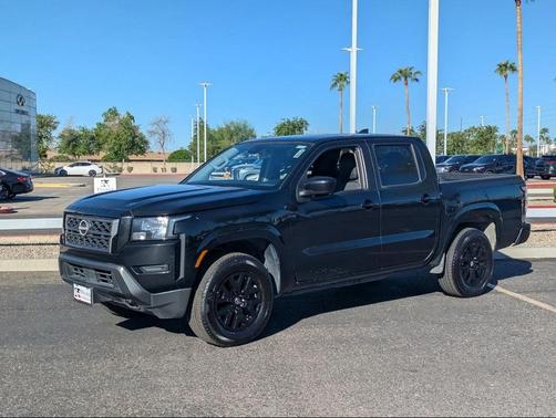 2023 Nissan Frontier SV