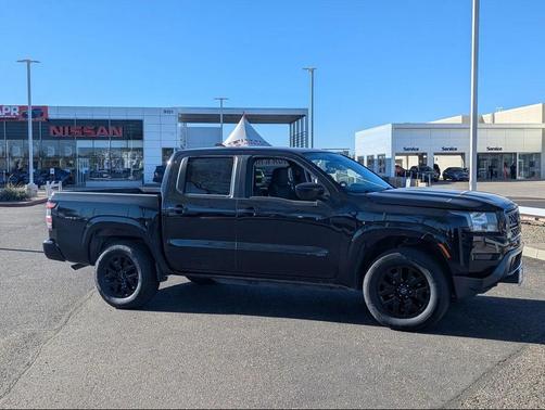 2023 Nissan Frontier SV