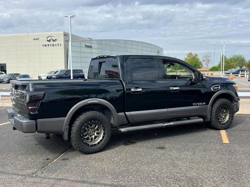 2017 Nissan Titan Platinum Reserve