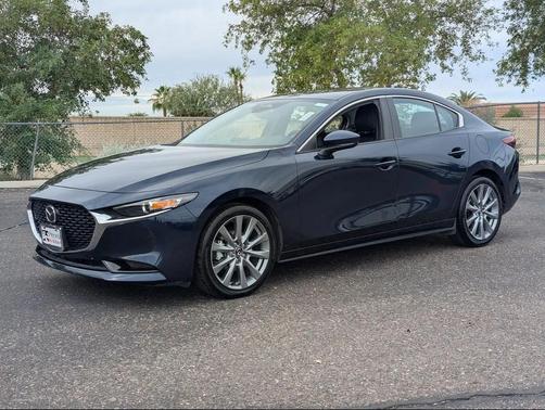 2025 Mazda Mazda3 FWD w/Preferred Package