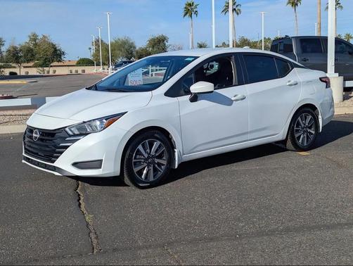 2023 Nissan Versa 1.6 SV
