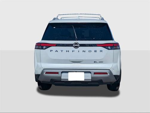 2025 Nissan Pathfinder SL 4WD