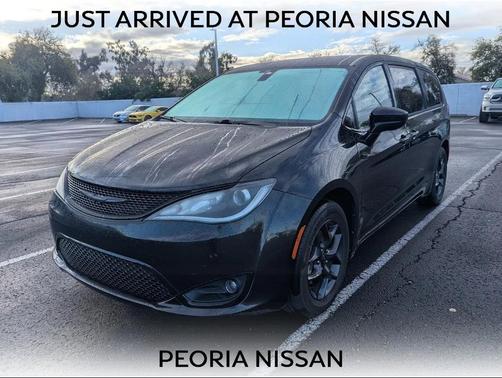 2020 Chrysler Pacifica Touring