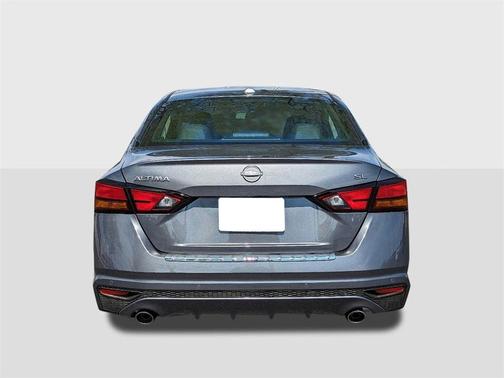 2025 Nissan Altima SL FWD