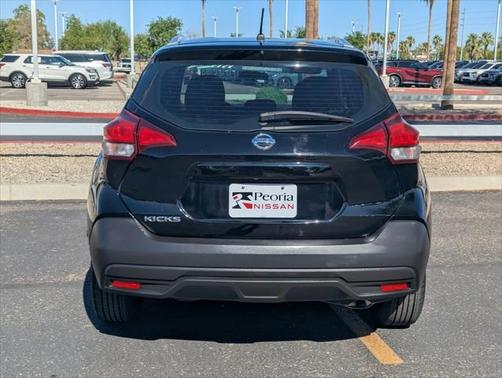 2018 Nissan Kicks S