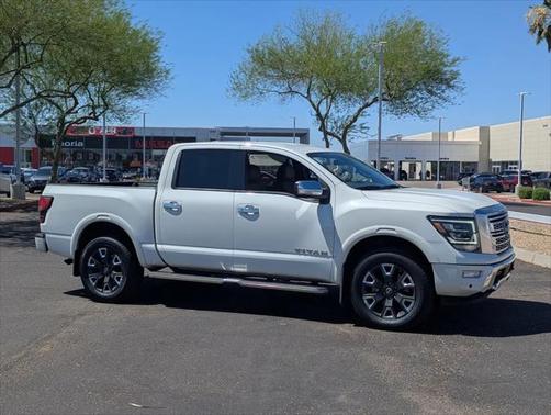 2023 Nissan Titan Platinum Reserve
