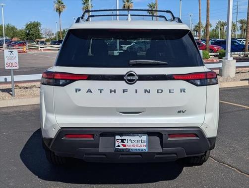 2024 Nissan Pathfinder SV FWD