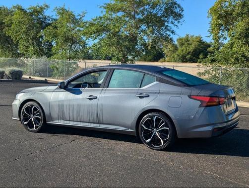 2023 Nissan Altima SR FWD