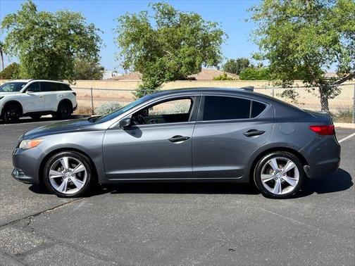 2013 Acura ILX 2.0L w/Premium Package