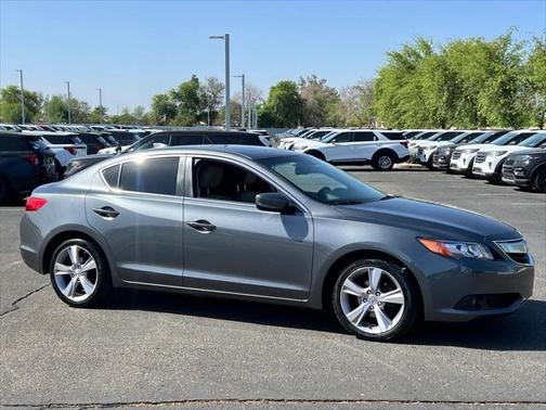 2013 Acura ILX 2.0L w/Premium Package