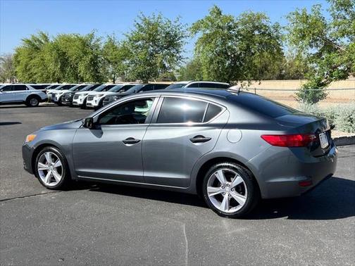 2013 Acura ILX 2.0L w/Premium Package