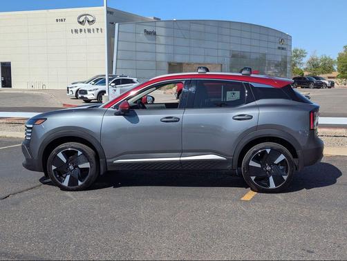 Gun Metallic/Scarlet Ember Tintcoat 2025 Nissan Kicks SR