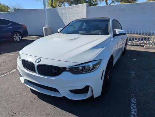 Alpine White 2018 BMW M4 Base