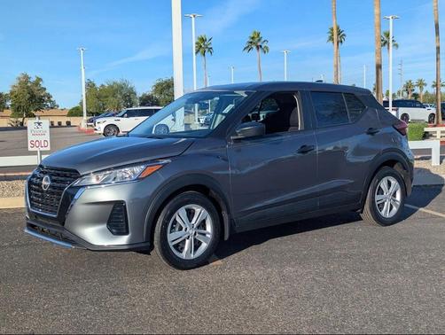 2025 Nissan Kicks S