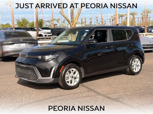 Fusion Black 2023 Kia Soul S