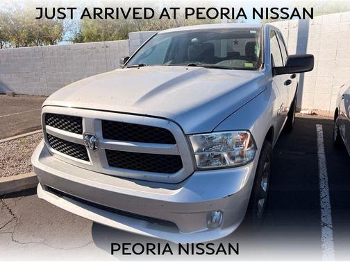 Bright Silver Metallic Clearcoat 2017 RAM 1500 Express