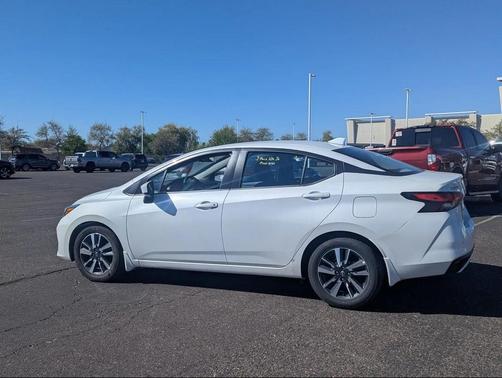 2025 Nissan Versa 1.6 SV