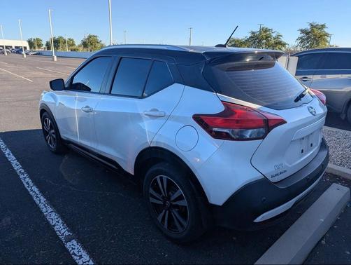 2020 Nissan Kicks SR
