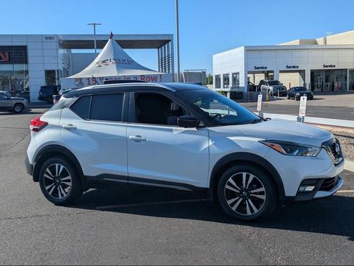 2020 Nissan Kicks SR