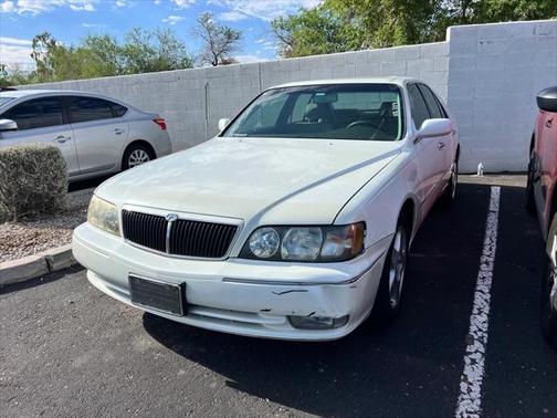 1999 INFINITI Q45 Base