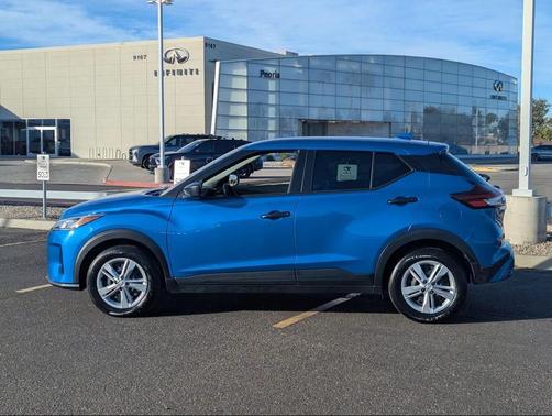 2025 Nissan Kicks S