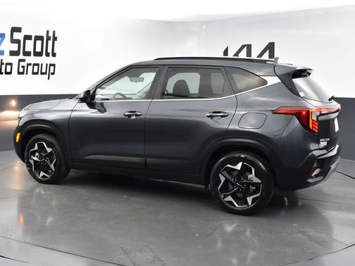 2025 Kia Seltos EX