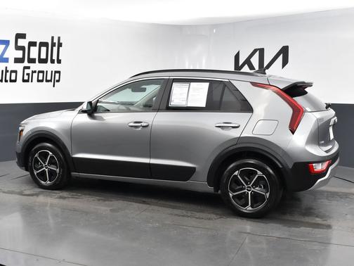 2024 Kia Niro EX
