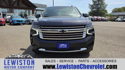 Dark Ash Metallic 2022 Chevrolet Tahoe High Country