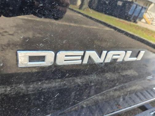 Onyx Black 2019 GMC Canyon Denali