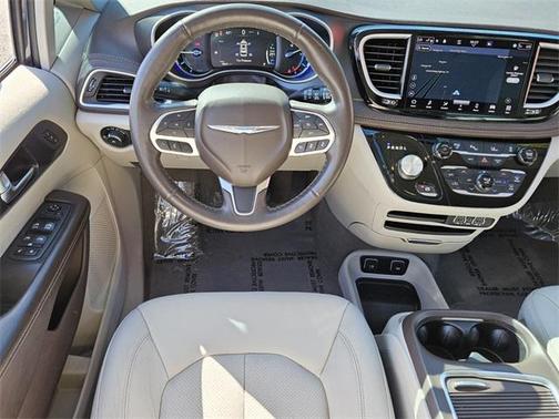 2021 Chrysler Pacifica Hybrid Touring L