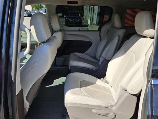 2021 Chrysler Pacifica Hybrid Touring L