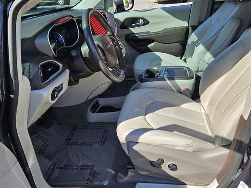 2021 Chrysler Pacifica Hybrid Touring L