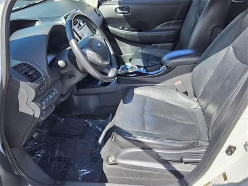 2015 Nissan Leaf SL