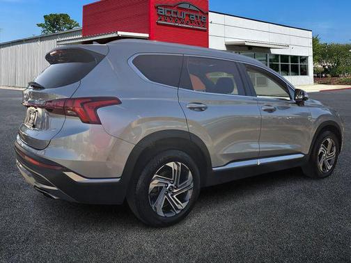 Shimmering Silver 2022 Hyundai SANTA FE SEL 2.4