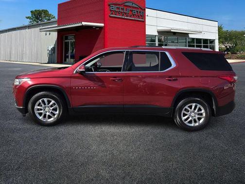 2018 Chevrolet Traverse LT Cloth
