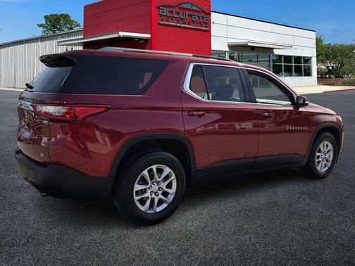 2018 Chevrolet Traverse LT Cloth