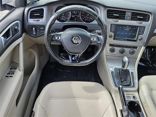 2017 Volkswagen Golf TSI Wolfsburg Edition 4-Door